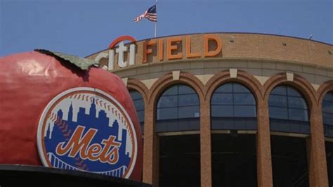 The Secrets Behind The Iconic New York Mets Home Run Apple Revealed
