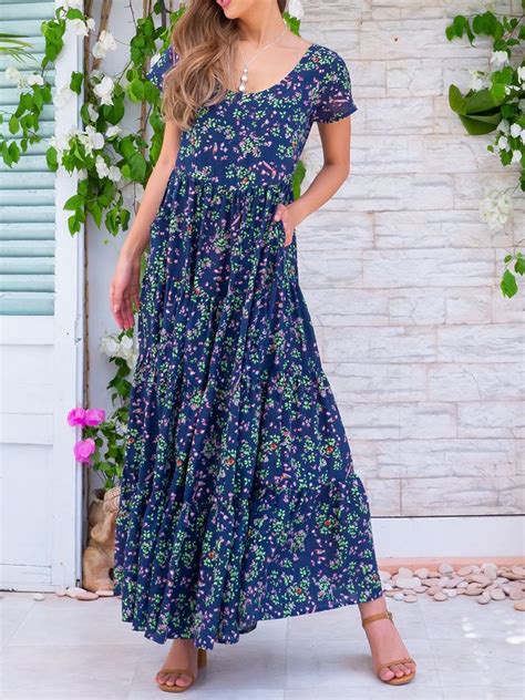 This simple yet noble navy blue maxi dress is perfect for a day or evening look, with a sleeveless deep v neckline and designer twist in the front just below the bust. Floral Pockets Maxi Dress Summer Plus Size Dresses ...