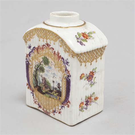 A Porcelain Tea Caddy Presumably French First Half Of The 19th