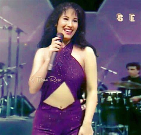 Selenas Last Concert Selena Quintanilla Selena Quintanilla Outfits