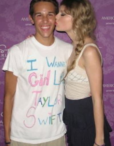 8 Epic Photos Of Taylor Swift Kissing Fans