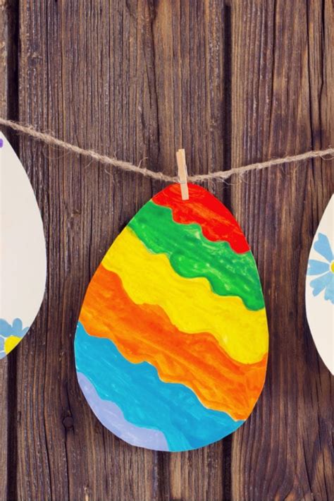 Make An Easy Easter Egg Garland Craft Perfect For Preschool