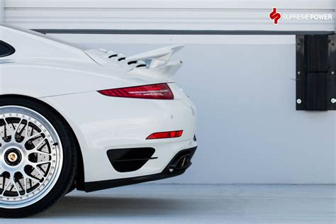 Porsche 911 Turbo S On Hre Classic Wheels Spells Retro Autoevolution