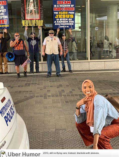This Muslim Woman Took A Photo In Front Of An Anti Muslim Protest Like A Pro Funny Pictures