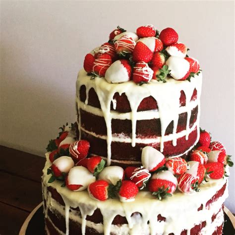 10 Fantastic Red Velvet Birthday Cake Ideas 2024