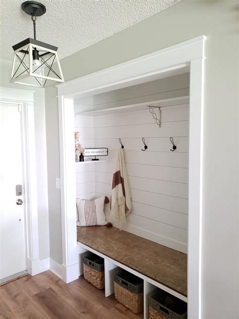 Diy Turning A Closet Into A Mudroom The Happy Farmhouse