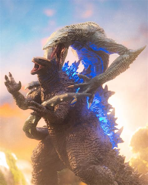 Skullcrawler Attacks Godzilla Etsy