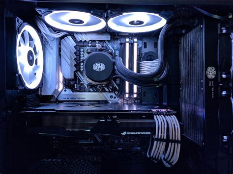 White Accents And Rgb Buildsgg