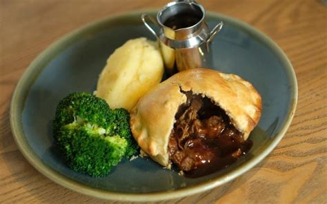 Picture Of Steak And Ale Pie