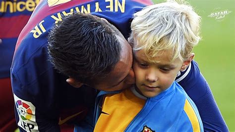 Well, we can help you about this concern as here we are sharing free videos of neymar. Neymar Jr & Davi Lucca - Father and Son HD - YouTube