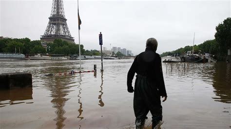 Paris Floods Art Treasures Evacuated From Louvre As Seine Bursts Its