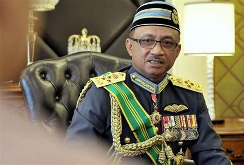 Panglima angkatan tentera (pat) ialah ketua bagi perkhidmatan angkatan tentera malaysia. Perintah Kawalan Pergerakan tidak melibatkan tentera ...
