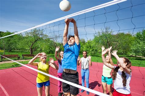 5 Basic Skills Of Volleyball For Beginners