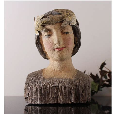 Santos Woman Statue With Leaf Aged Gold White Removable Crown Sculpture