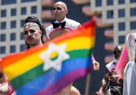 Tel Avivs 2017 Lgbt Pride Week To Celebrate Bisexual Visibility Israel News Jerusalem Post