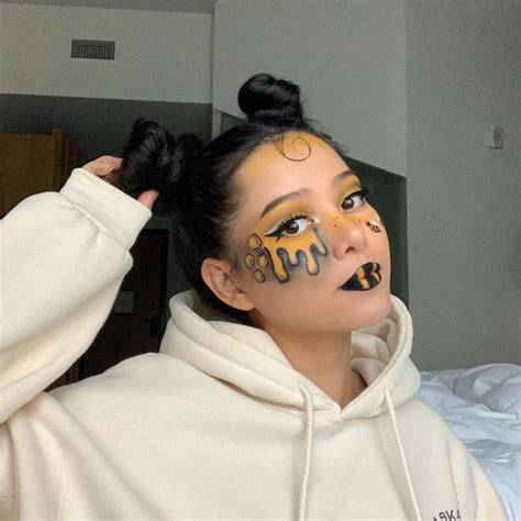 She has accumulated over 10 million followers on her bella.poarch instagram account. Bella Poarch Wiki, Biography, Age, Career - Influencer Profile