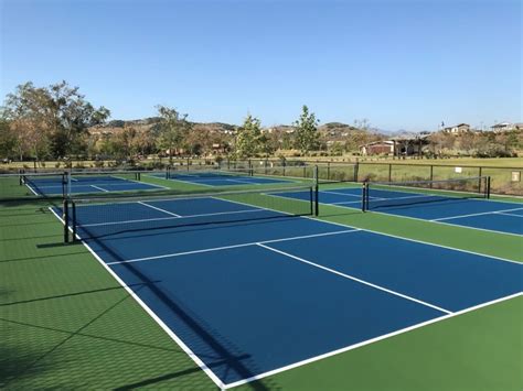 Ratings go from level 1 (beginner) to level 5 (top players). How Many Pickleball Courts Fit On A Tennis Court ...