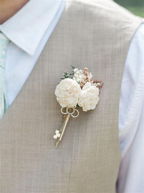 24 Boutonniere Ideas To Wear On Your Wedding Day Shabby Chic Wedding
