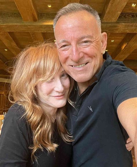All About Patti Scialfa Bruce Springsteen S Wife And Bandmate