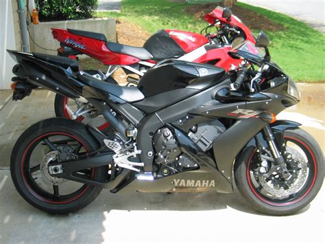 My Bikes I Sure Do Miss Them 2005 Raven Black Yamaha R1 And 2000 Red