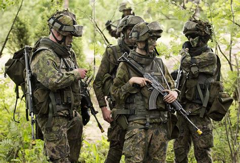 Tutkija: Vain Nato-jäsenyys tuo Suomelle turvatakuut - 