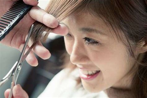 【姫路市の美容室】カットが上手い美容師の特徴！縮毛矯正の持続期間やタイミング｜berea