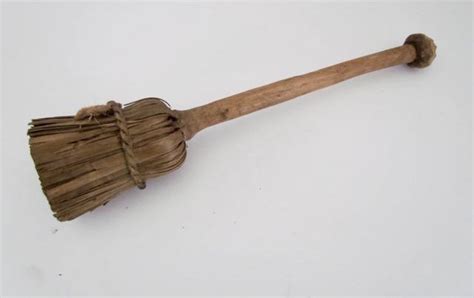 19th Century Short Shaved Broom Art Antiques Michigan