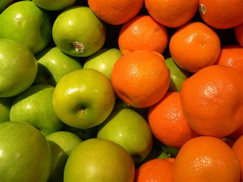 Healthy Fruit To Build Muscle Apples And Oranges Natural Healthy Living