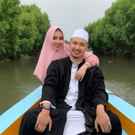 No videos, backdrops or posters have been added to suami tanpa cinta. Jodoh Tak Tergantung Lamanya Pacaran, 10 Artis Ini ...
