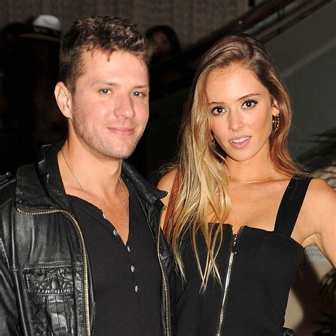 Ryan Phillippe Engaged To Longtime Girlfriend Paulina Slagter E Online