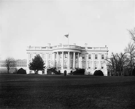 You Have To See This Amazing Old Photo Of The White House Old