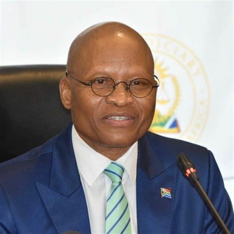 A video of chief justice mogoeng mogoeng praying for the nation amid the second wave of infections recently went viral. CHIEF JUSTICE MOGOENG MOGOENG PODCAST GNT 29 - 4-2020 by ...