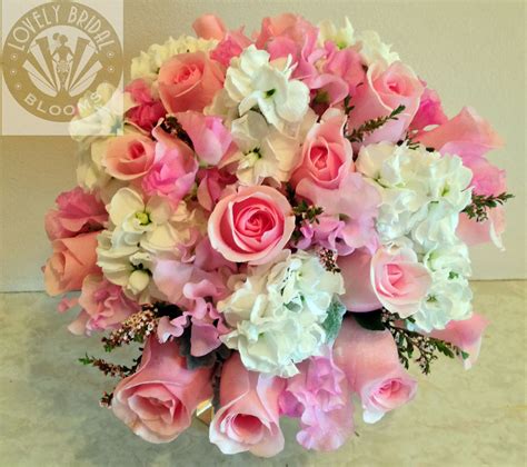 Jul 05, 2021 · how much does a bridal bouquet typically cost? Bouquet of stock, roses and sweet peas | Wedding bouquet ...