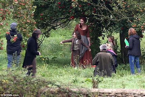 Poldark S Eleanor Tomlinson Seen Filming Series Four Daily Mail Online