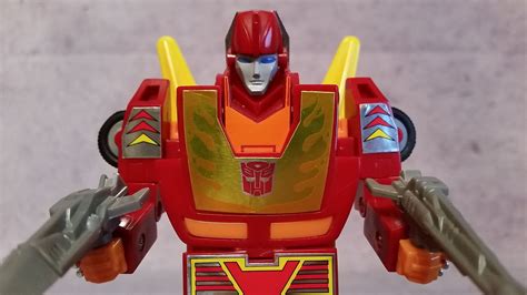Video Review Of Walmart Exclusive G1 Autobot Hot Rod Reissue Autobots