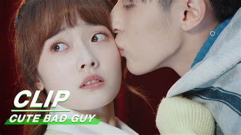 Mingxi Kisses Yumeng On Her Cheek On Stage Cute Bad Guy Ep07 可爱的坏家伙 Iqiyi Youtube