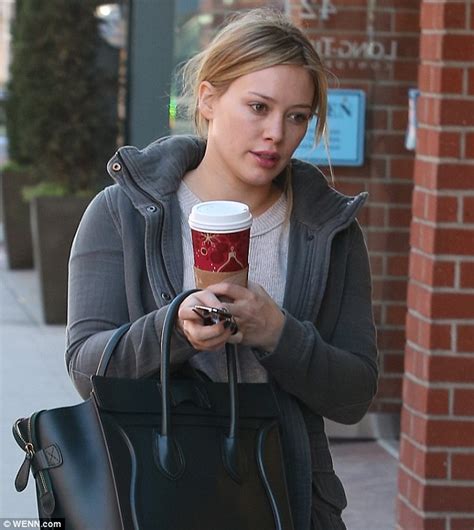 Make Up Free Mom Hilary Duff Takes A Coffee Break After Venting