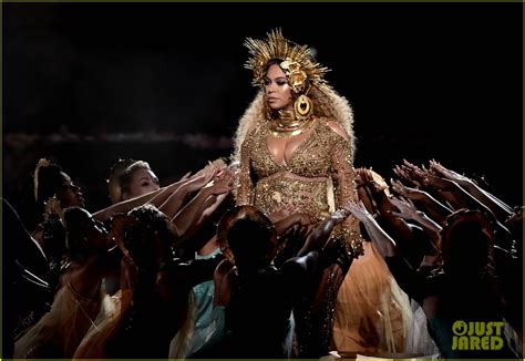 Beyonce Cancels Coachella 2017 Performance on the 'Advice of Her Doctors' (Statement): Photo ...