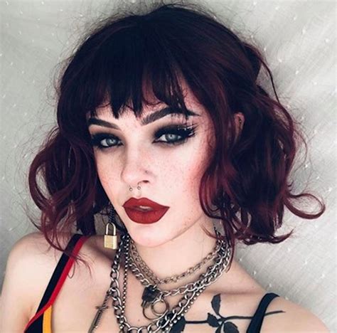 Grunge Makeup Looks You Can Actually Pull Off Fashionisers©