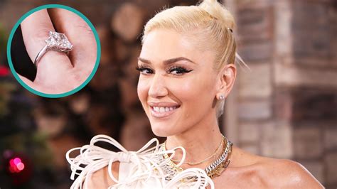 Watch Access Hollywood Interview Gwen Stefani Shows Off Dazzling Engagement Ring From Fiancé