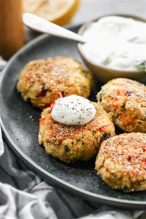 Salmon Croquettes Easy Southern Recipe Wellplated Com