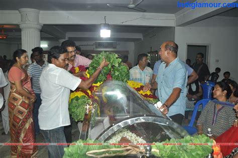 Actress Manjula Vijayakumar Passed Away HD Photos Stills Indiglamour