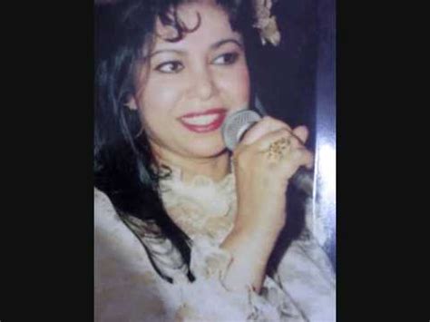 La chanteuse Algérienne Noura ( Paris dans mon sac '' 1966 '' / Loukane ...