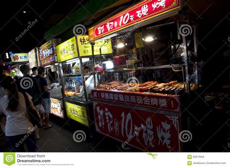 Ayer hangat village yakınlarında yapılacak şeyler. Night market food venders editorial photo. Image of ...