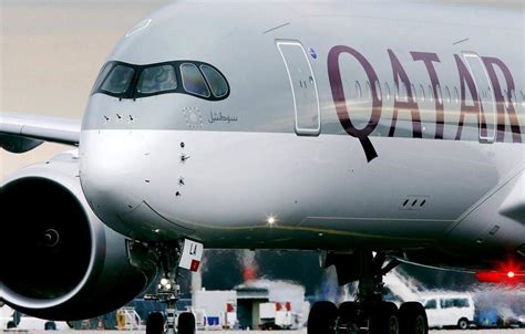 Qatar Airways Ceo Says Airbus Should Admit To A350 Surface Flaws Et Infra