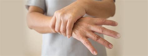 Whats The Difference Between Parkinson S And Essential Tremor Parkinsons India
