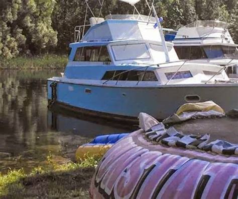 Hunter/newcastle north arm cove;nsw nsw, new south wales. 1970 40 foot Pacemaker Cabin cruiser Power boat for Sale ...