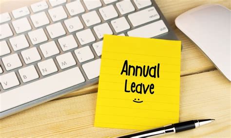 Nsw industrial relations provides an online calculator to calculate an employee's long. Legal Annual Leave Entitlement for Singapore Employees