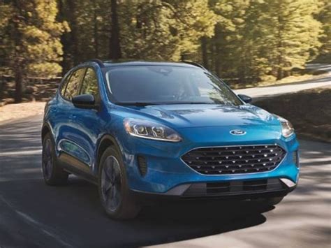 New 2021 Ford Escape Reviews Pricing And Specs Kelley Blue Book