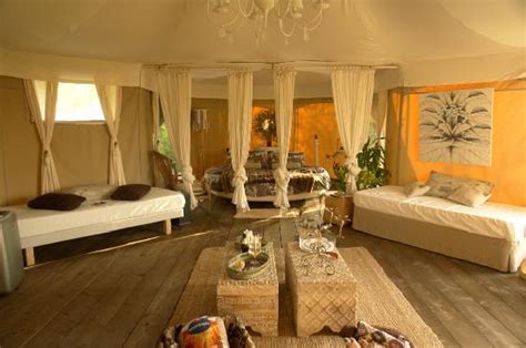 Luxe ingerichte tenten, boomhutten en airlodges op mooi gelegen campings. Top Glampingplätze in Italien - Entdecken Sie den Luxus ...